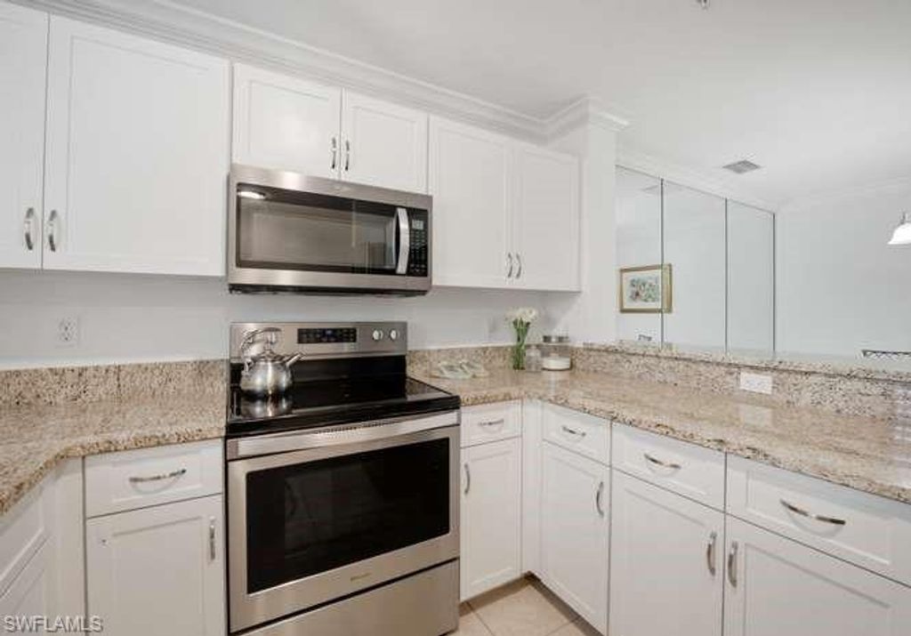 9076 Gervais CIR 405, NAPLES, FL 34120 — photo 4