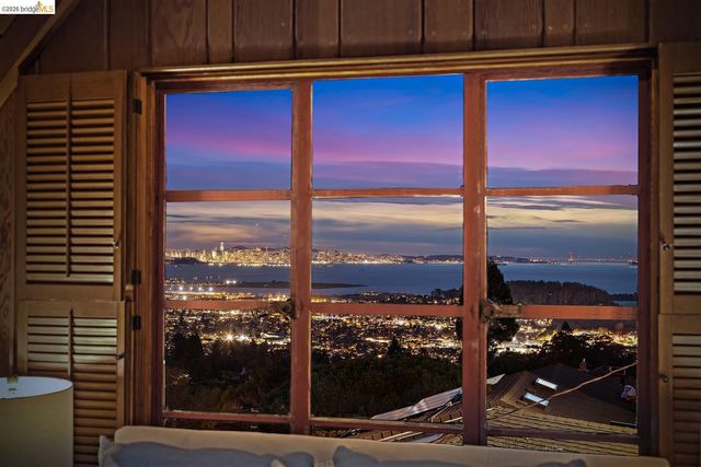 141 Saint Albans Rd, Kensington, CA 94708