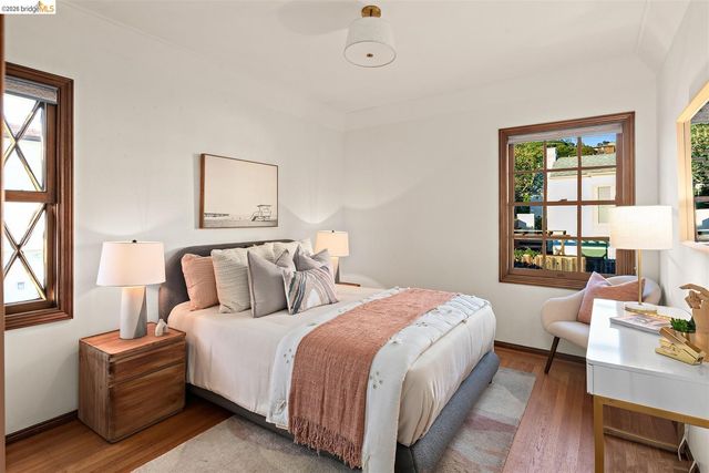 141 Saint Albans Rd, Kensington, CA 94708