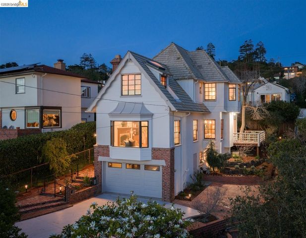 141 Saint Albans Rd, Kensington, CA 94708