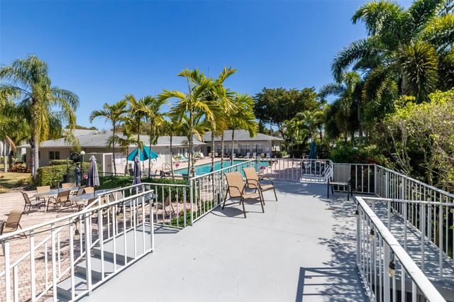 2300 NW 22nd Avenue Unit 112, Delray Beach, FL 33445
