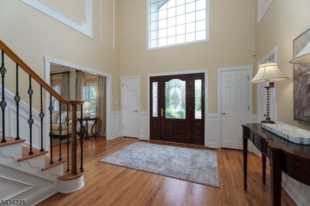 7 Silver Maple Ct, Montgomery Twp., NJ 08502