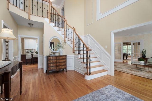 7 Silver Maple Ct, Montgomery Twp., NJ 08502