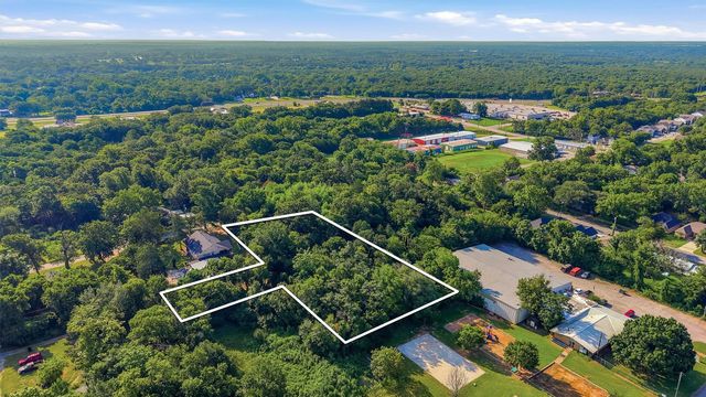 1917 S Fannin Avenue, Denison, TX 75020