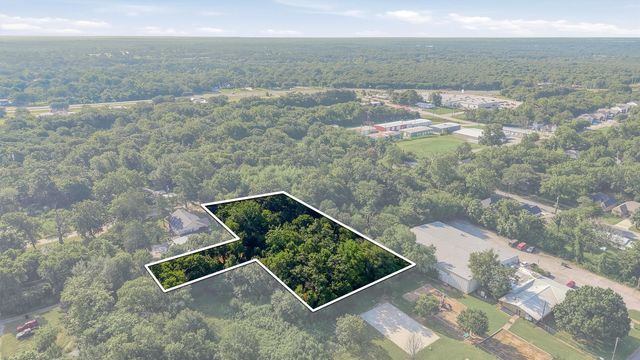 1917 S Fannin Avenue, Denison, TX 75020