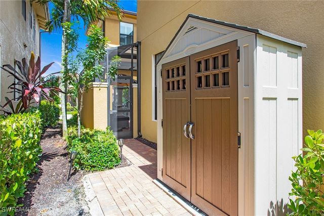 1238 Kendari TER, Naples, FL 34113