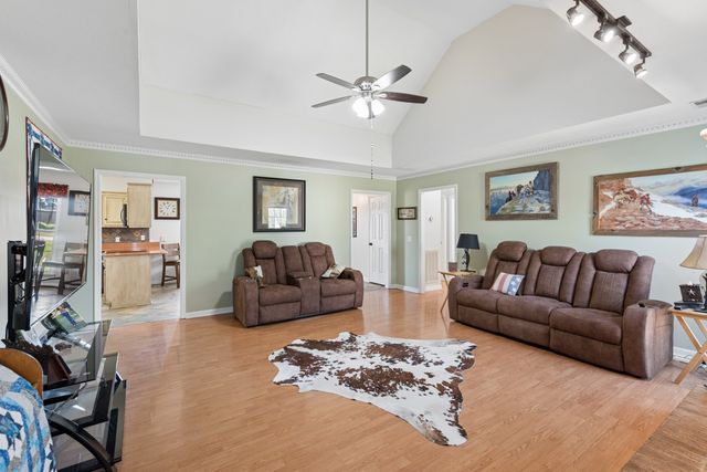 503 Cedar Brook Dr, White House, TN 37188