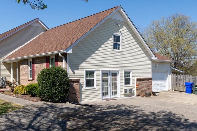 503 Cedar Brook Dr, White House, TN 37188