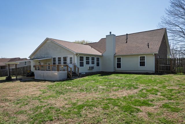 503 Cedar Brook Dr, White House, TN 37188