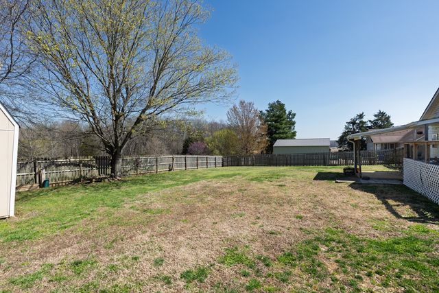 503 Cedar Brook Dr, White House, TN 37188