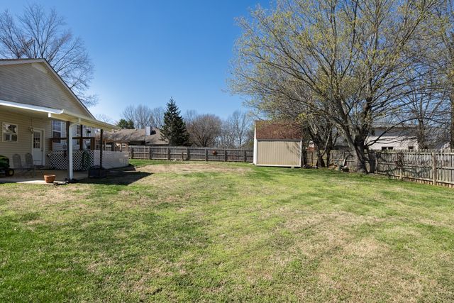 503 Cedar Brook Dr, White House, TN 37188