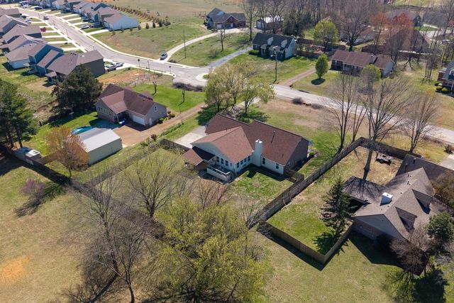 503 Cedar Brook Dr, White House, TN 37188