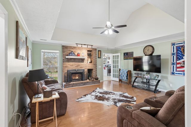 503 Cedar Brook Dr, White House, TN 37188