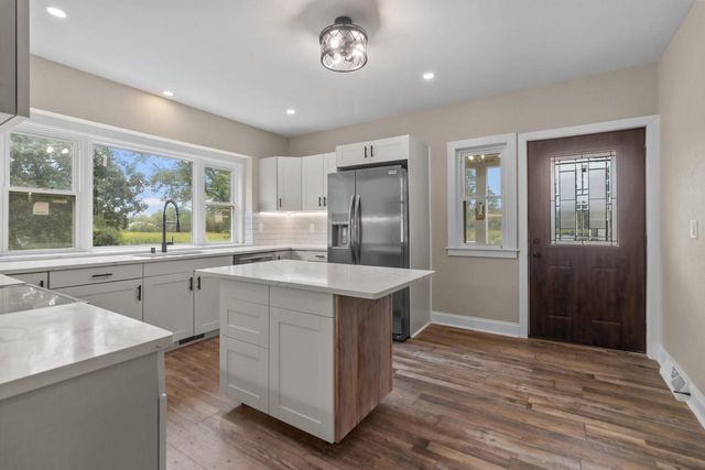 11507 W Church STREET, Franklin, WI 53132