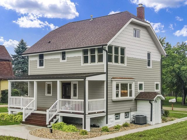 11507 W Church STREET, Franklin, WI 53132