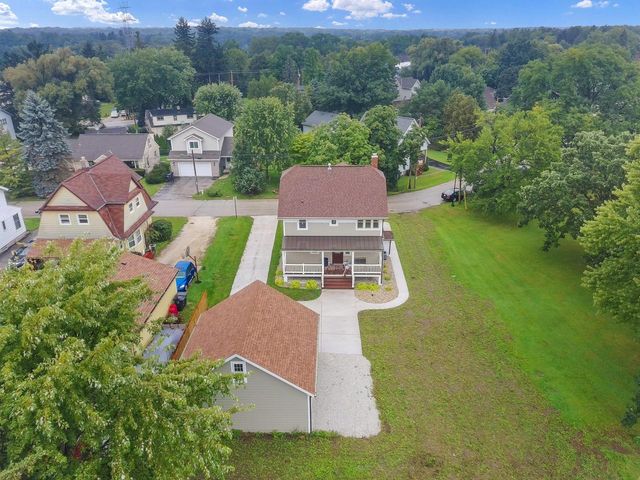 11507 W Church STREET, Franklin, WI 53132