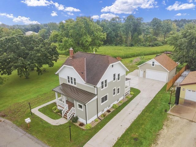 11507 W Church STREET, Franklin, WI 53132