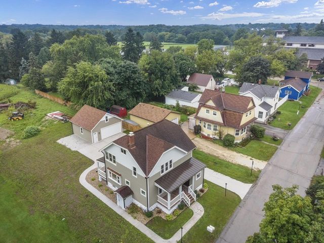 11507 W Church STREET, Franklin, WI 53132