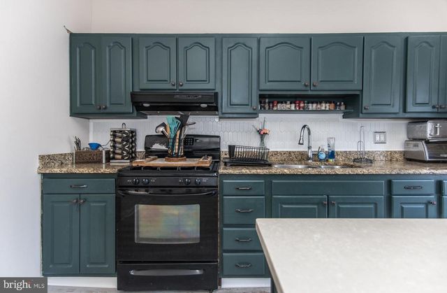 2711 E CAMBRIA ST, Philadelphia, PA 19134