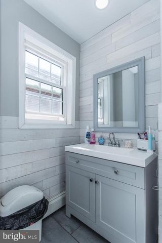 2711 E CAMBRIA ST, Philadelphia, PA 19134