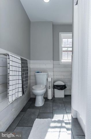 2711 E CAMBRIA ST, Philadelphia, PA 19134