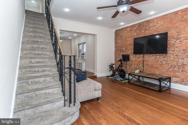 2711 E CAMBRIA ST, Philadelphia, PA 19134