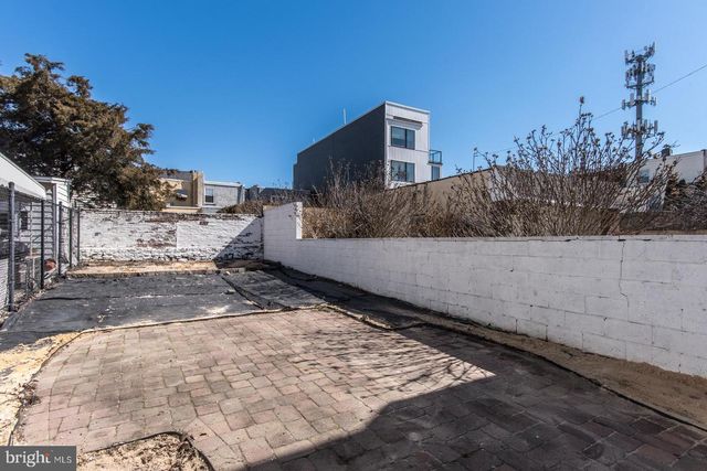 2711 E CAMBRIA ST, Philadelphia, PA 19134