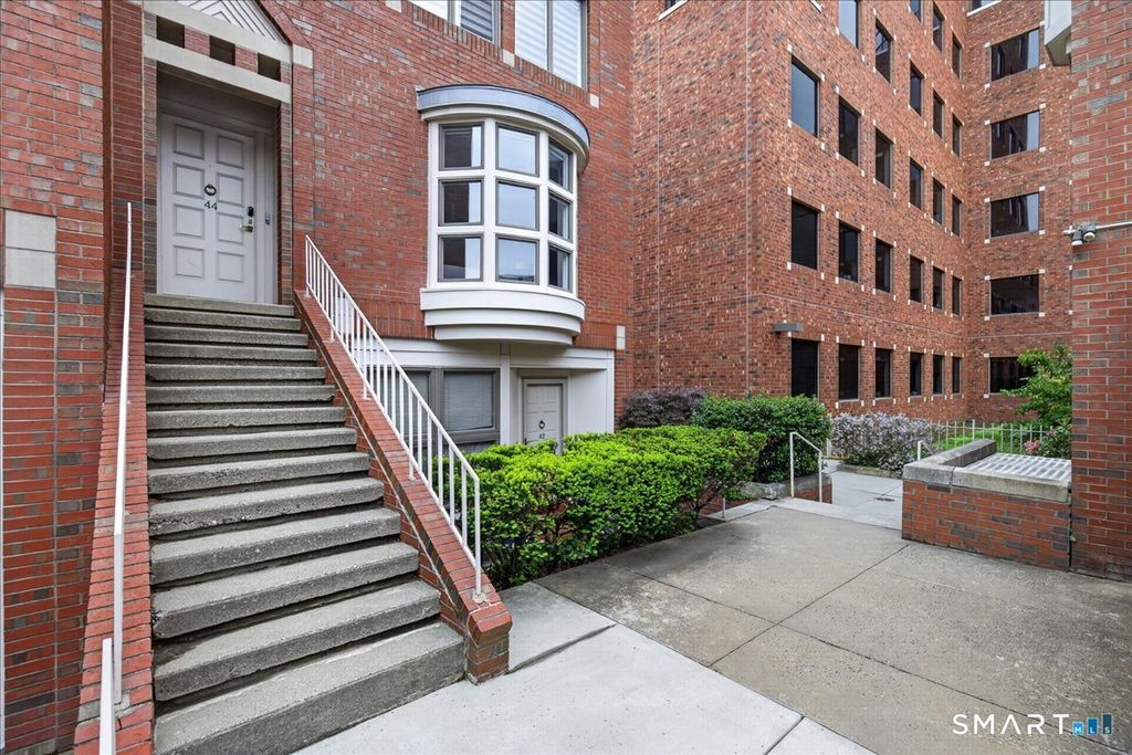 44 Temple Court 44, New Haven, CT 06510