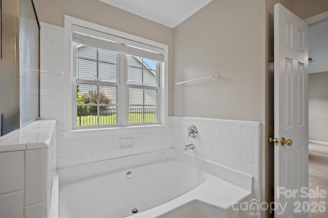 200 Planters Creek Road, Fletcher, NC 28732
