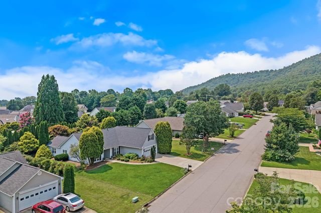 200 Planters Creek Road, Fletcher, NC 28732