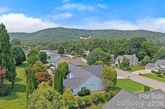 200 Planters Creek Road, Fletcher, NC 28732