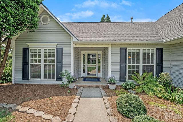 200 Planters Creek Road, Fletcher, NC 28732