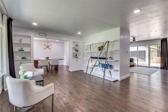 7127 E Mockingbird Lane, Dallas, TX 75214