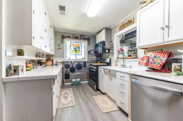 502 Davis Street S, Sulphur Springs, TX 75482