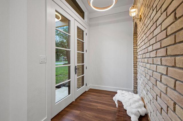 56 Alta Vista Street, Denison, TX 75020