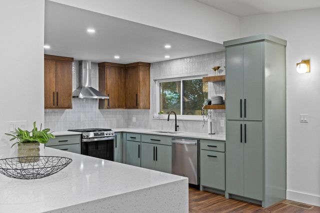 56 Alta Vista Street, Denison, TX 75020