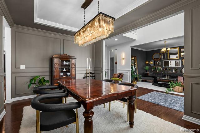 2210 Findley Circle, Lake Orion, MI 48360
