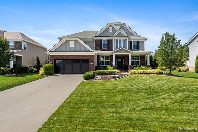 2210 Findley Circle, Lake Orion, MI 48360