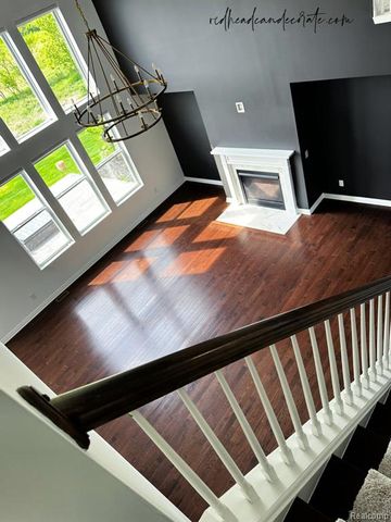 2210 Findley Circle, Lake Orion, MI 48360
