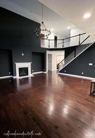 2210 Findley Circle, Lake Orion, MI 48360