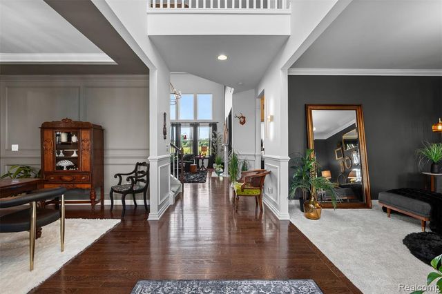 2210 Findley Circle, Lake Orion, MI 48360