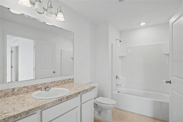 221 MANDOVI STREET, Davenport, FL 33837