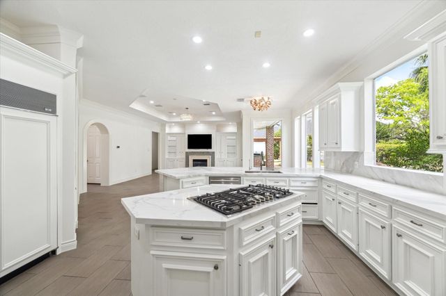 4111 Thistle Hill Court, Sugar Land, TX 77479