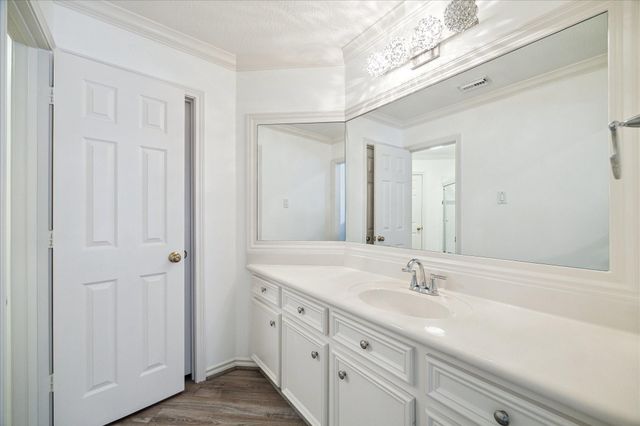 4111 Thistle Hill Court, Sugar Land, TX 77479