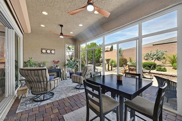 9812 Guiding Light Avenue, Las Vegas, NV 89149