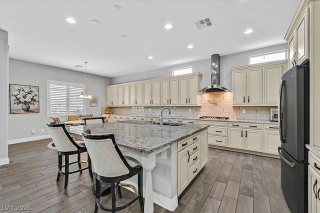 9812 Guiding Light Avenue, Las Vegas, NV 89149