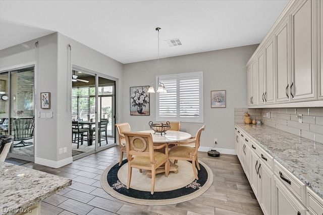 9812 Guiding Light Avenue, Las Vegas, NV 89149