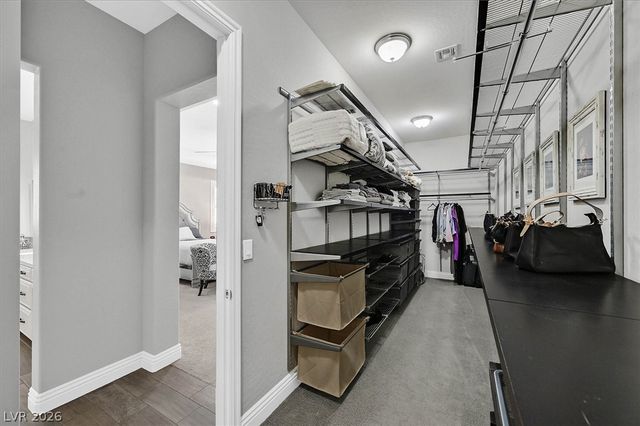 9812 Guiding Light Avenue, Las Vegas, NV 89149