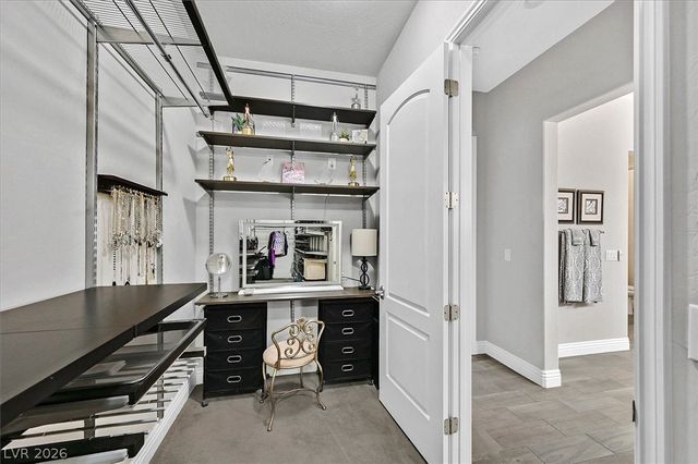 9812 Guiding Light Avenue, Las Vegas, NV 89149