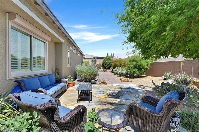 9812 Guiding Light Avenue, Las Vegas, NV 89149